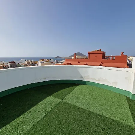 Beautiful Penthouse Apartment El Medano (Tenerife)